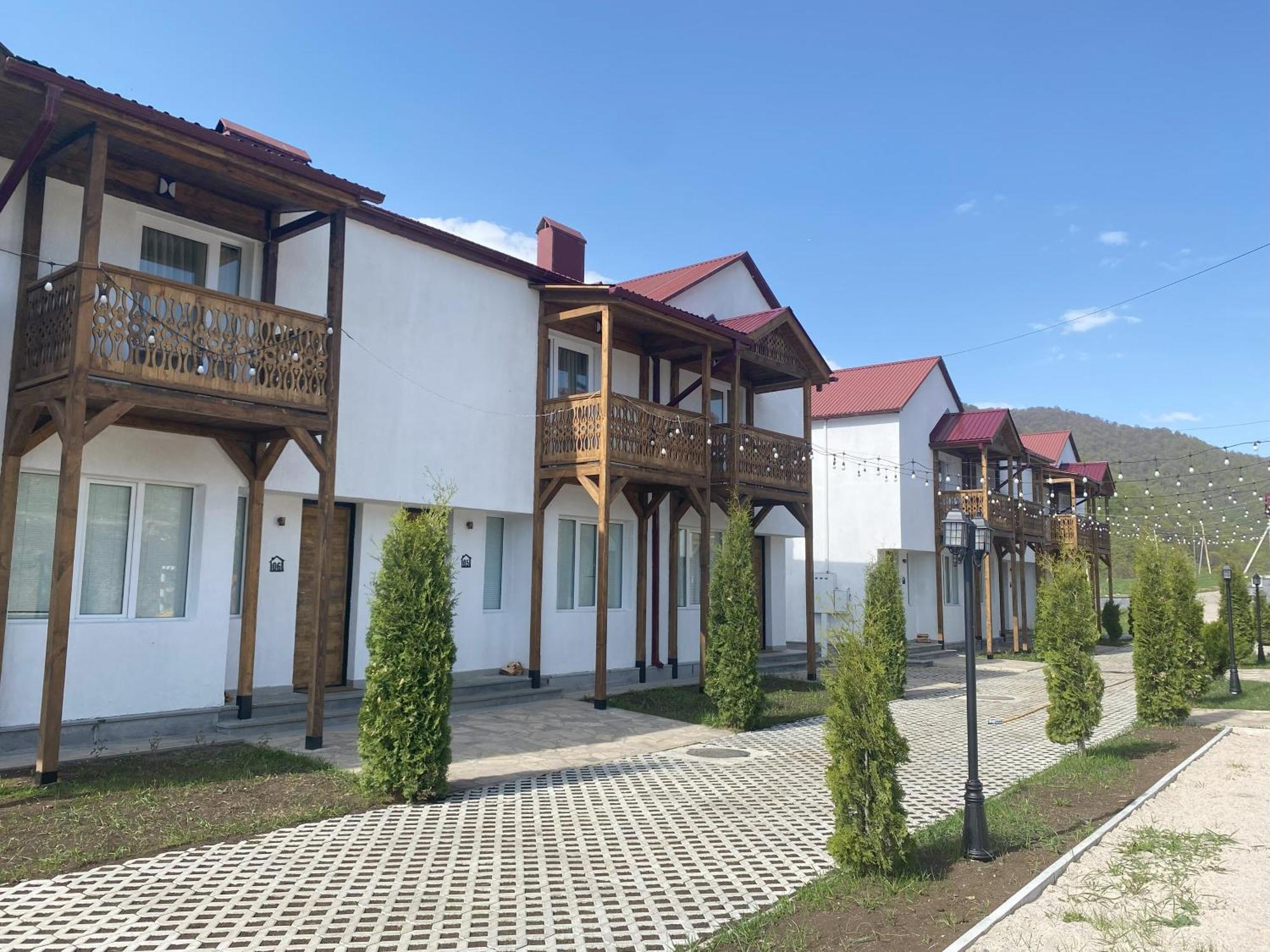 Motives Inn Дилижан Экстерьер фото