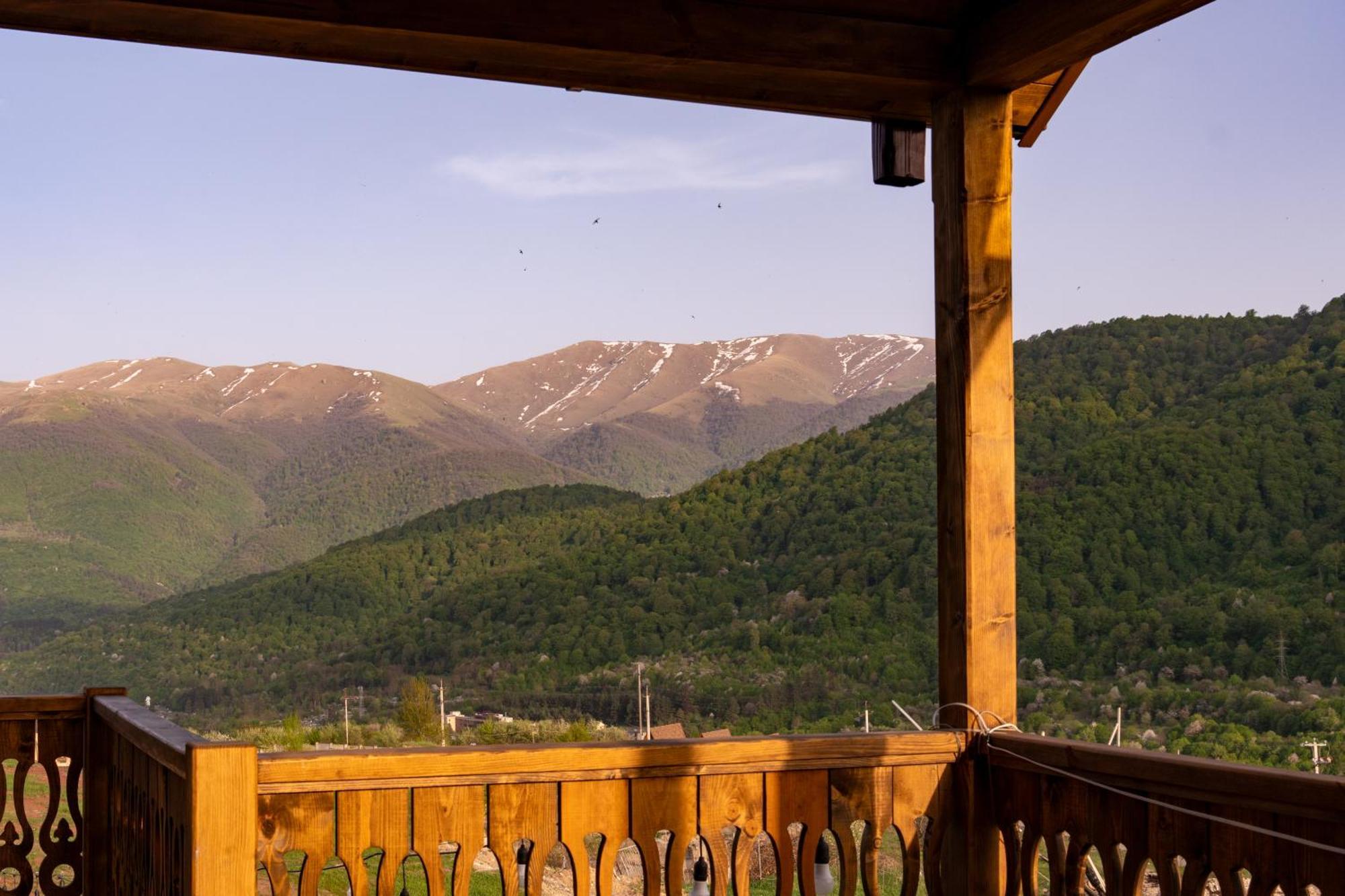 Motives Inn Дилижан Экстерьер фото