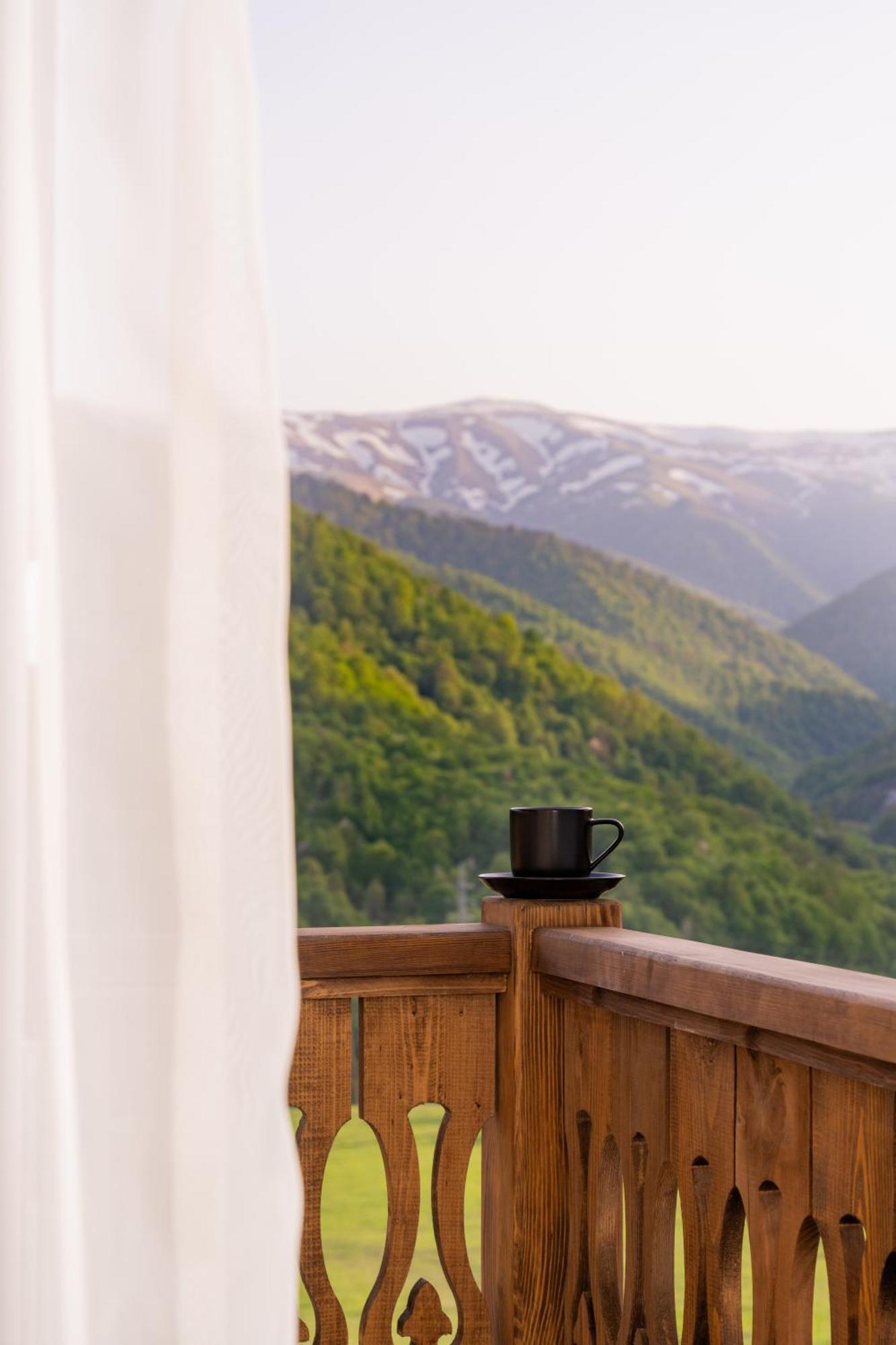 Motives Inn Дилижан Экстерьер фото